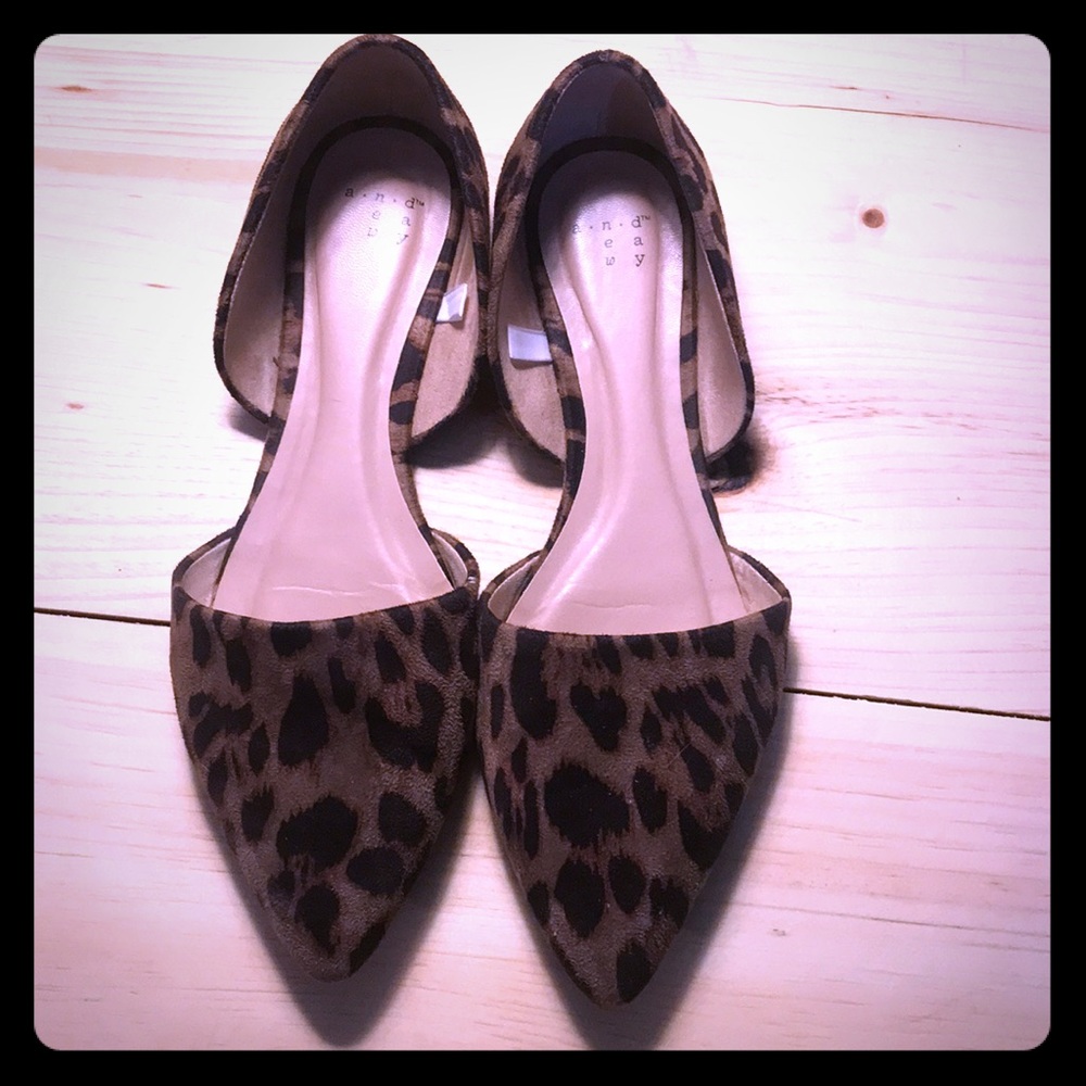 LEOPARD PRINT FLATS